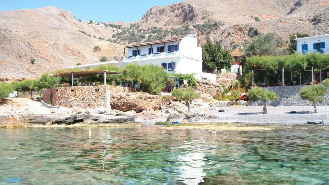Taverna Akrogiali Loutró Exterior foto