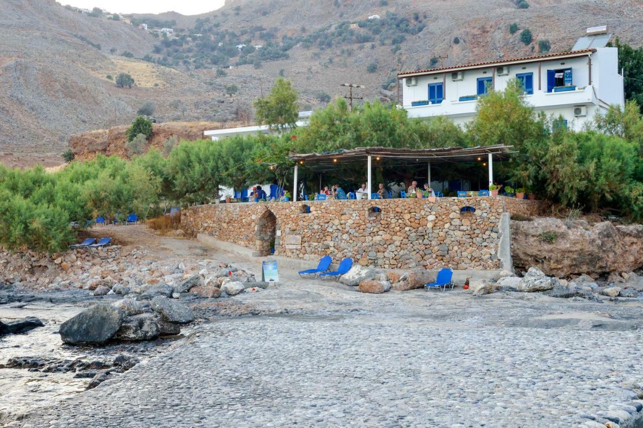 Taverna Akrogiali Loutró Exterior foto